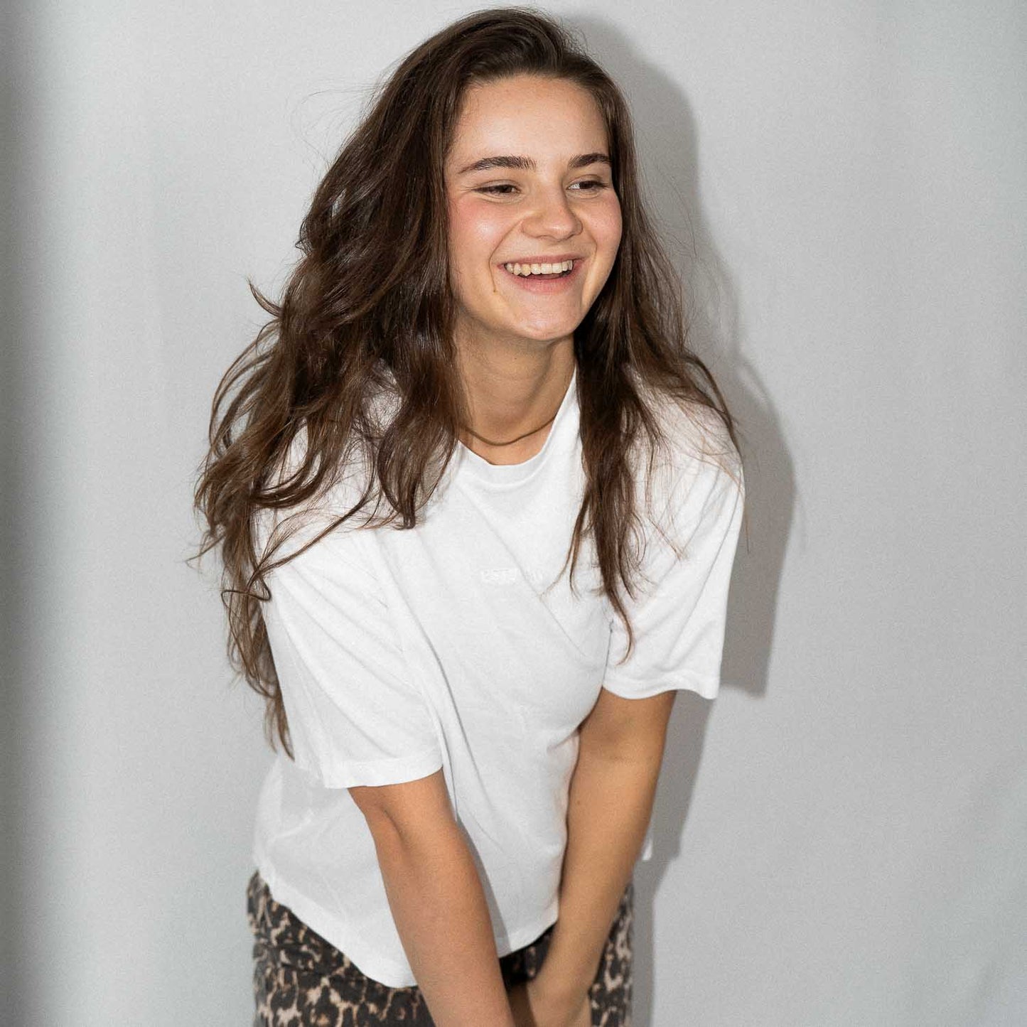 PSTV MND. Cropped T-Shirt